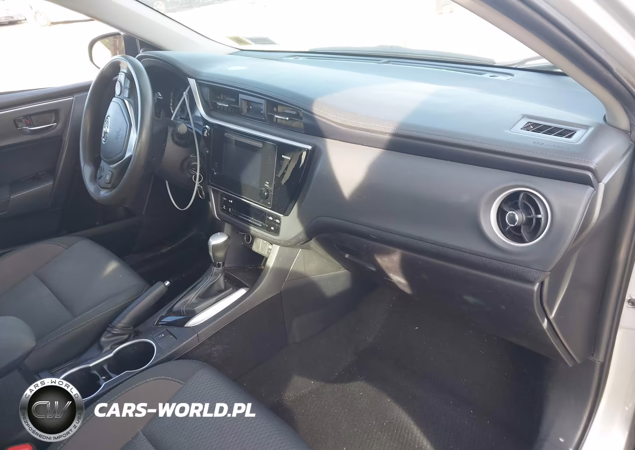 2017 Toyota Corolla Le VIN:2T1BURHE4HC930034 - 5