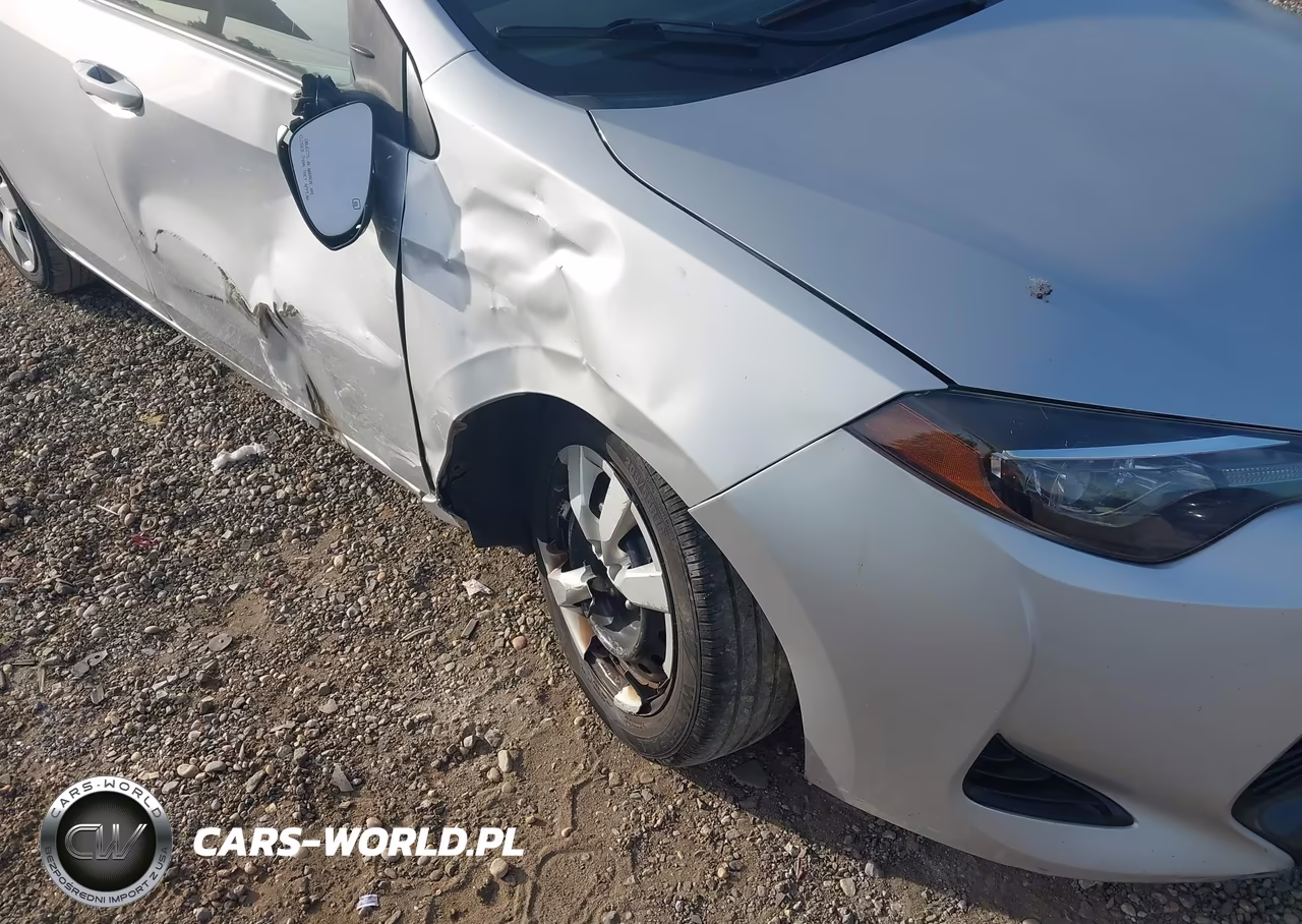 2017 Toyota Corolla Le VIN:2T1BURHE4HC930034 - 6
