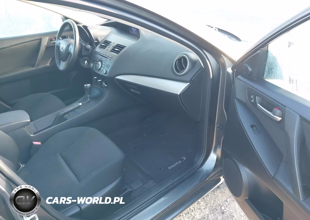 2012 Mazda Mazda3 I Touring VIN:JM1BL1L74C1665979 - 5