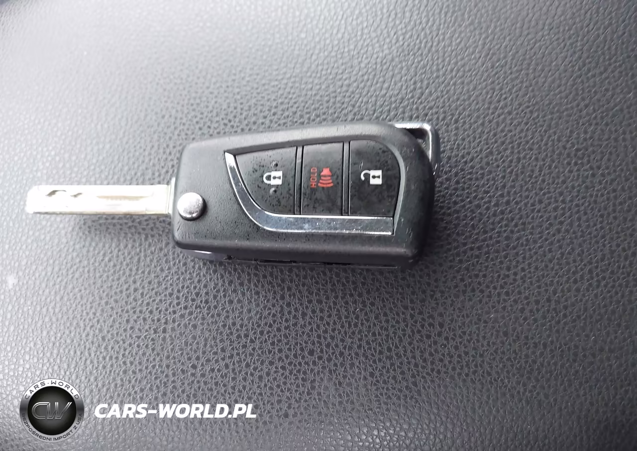2020 Toyota Rav4 Hybrid Le VIN:JTMMWRFV6LD069442 - 11
