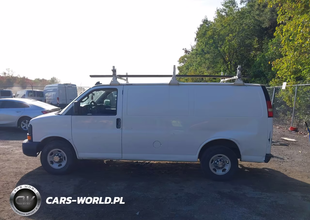 2016 Chevrolet Express 2500 Work Van VIN:1GCWGAFF4G1135574 - 14