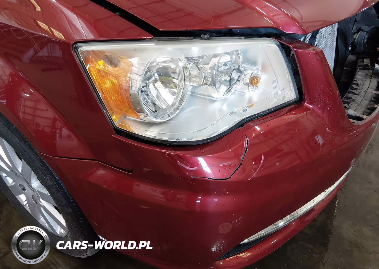 2011 Chrysler Town & Country Touring-L VIN:2A4RR8DG7BR616994 - 13