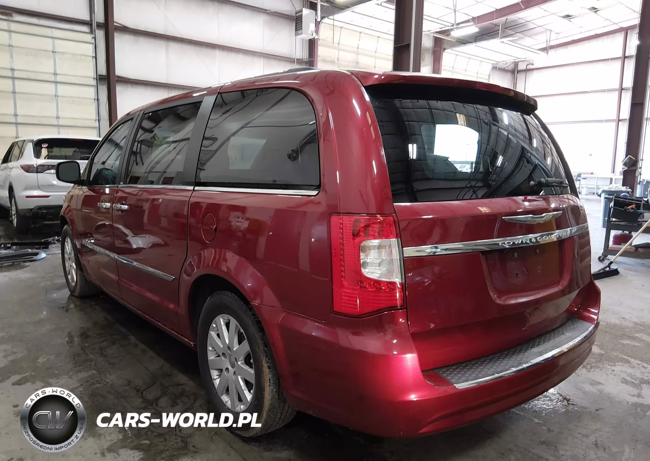 2011 Chrysler Town & Country Touring-L VIN:2A4RR8DG7BR616994 - 3