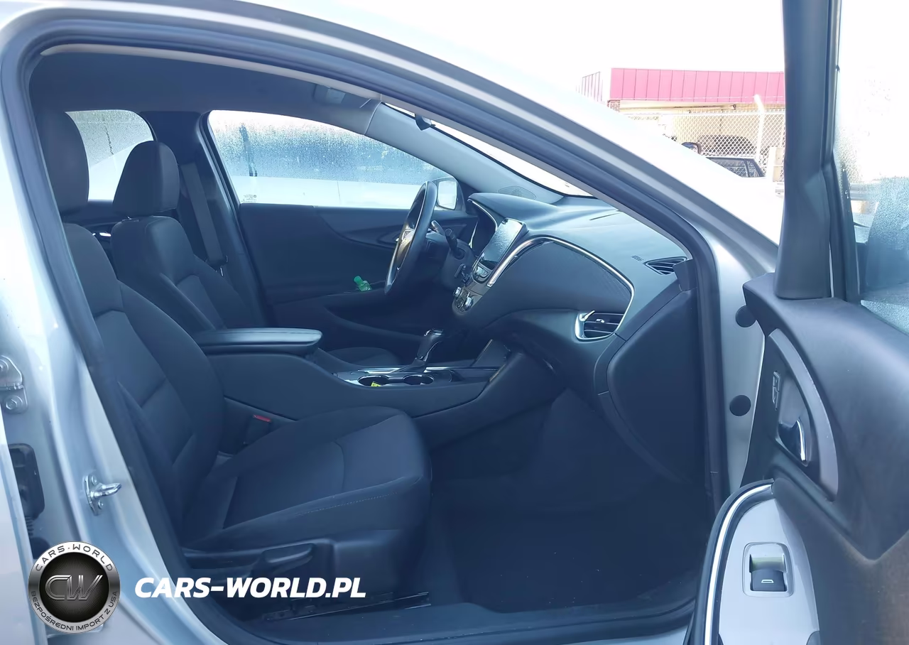 2019 Chevrolet Malibu Lt VIN:1G1ZD5ST6KF212328 - 5