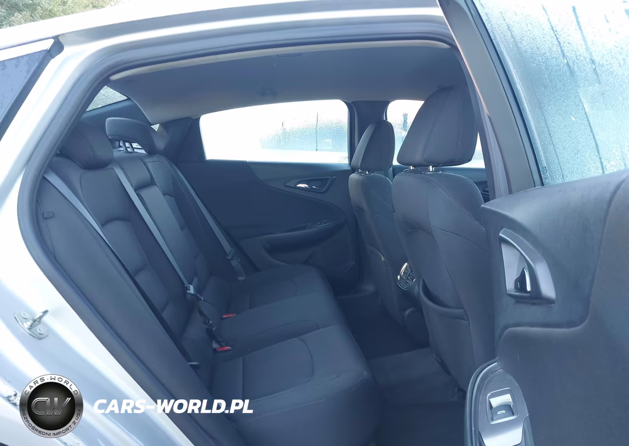 2019 Chevrolet Malibu Lt VIN:1G1ZD5ST6KF212328 - 8