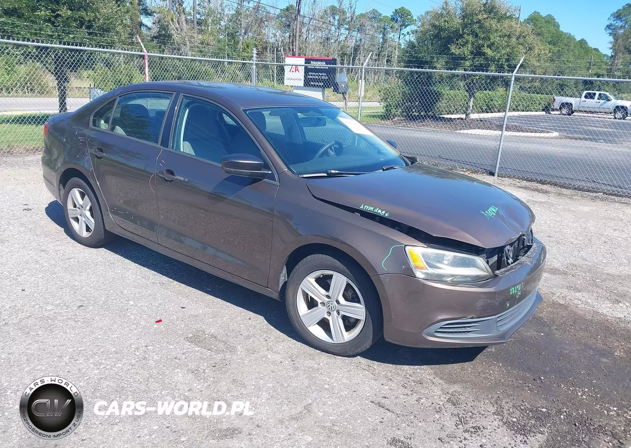 2014 Volkswagen Jetta 2.0L Tdi Value Edition – zdjęcie 1 z 16