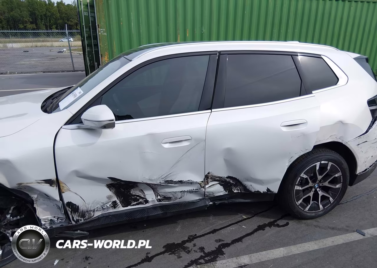 2025 BMW X3 30 xDrive VIN:5UX53GP04S9068343 - 16