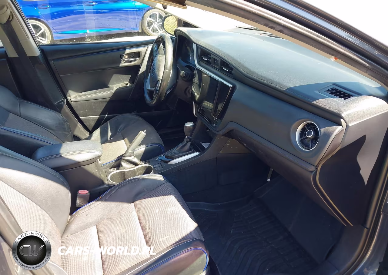 2018 Toyota Corolla Se VIN:5YFBURHE0JP836724 - 5
