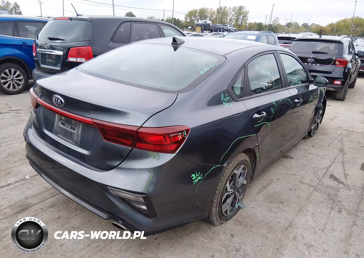 2021 Kia Forte Lxs VIN:3KPF24AD7ME364605 - 4