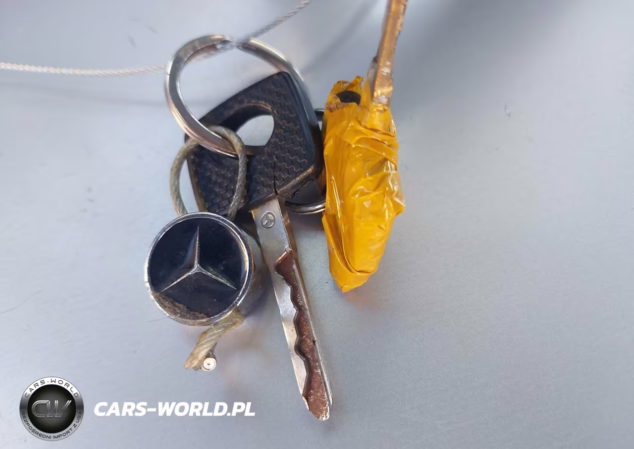 1984 Mercedes-Benz 380 Sl VIN:WDBBA45A4EA003739 - 11