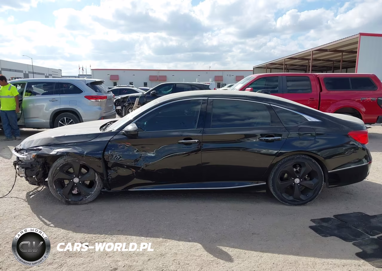 2018 Honda Accord Touring 2.0T VIN:1HGCV2F90JA010914 - 14