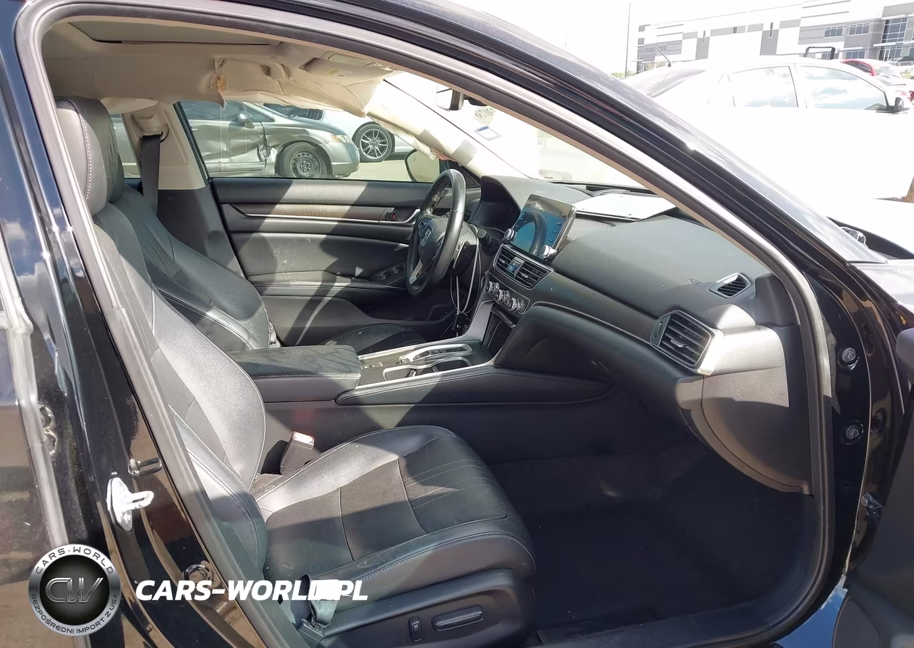 2018 Honda Accord Touring 2.0T VIN:1HGCV2F90JA010914 - 5