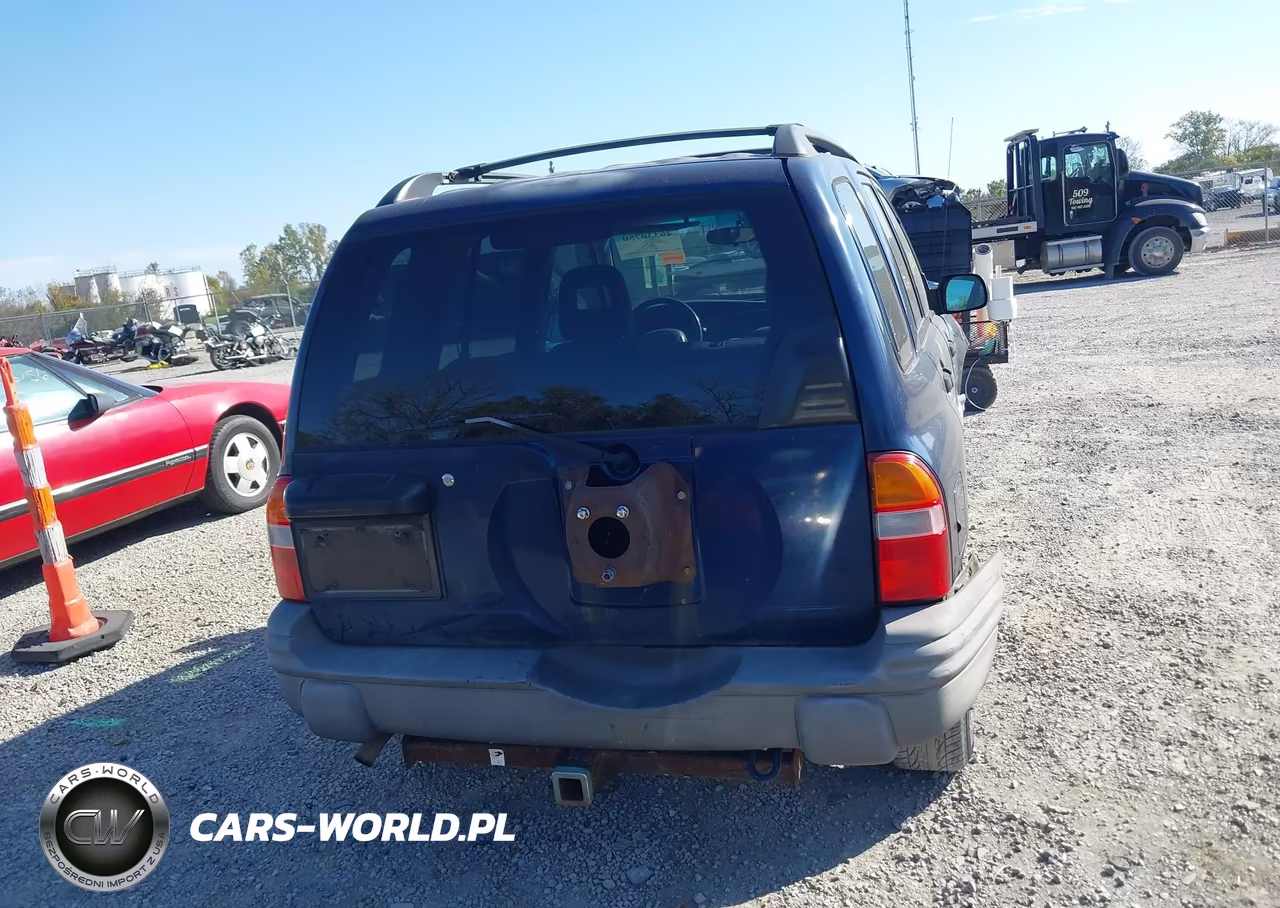 2003 Chevrolet Tracker Hard Top Base VIN:2CNBE13C036917436 - 17