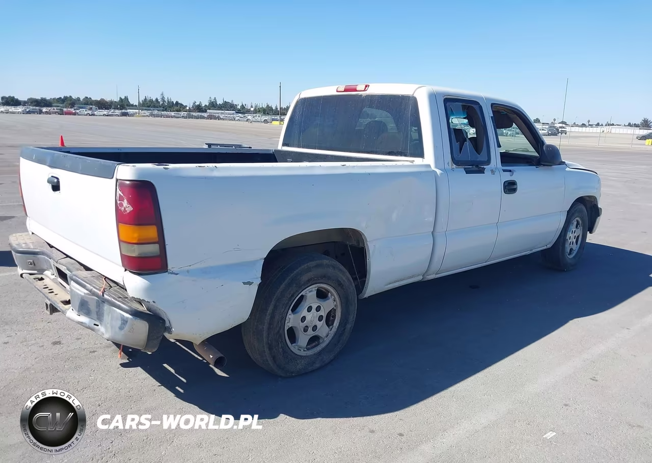 1999 Chevrolet Silverado 1500 VIN:2GCEC19W6X1230635 - 4