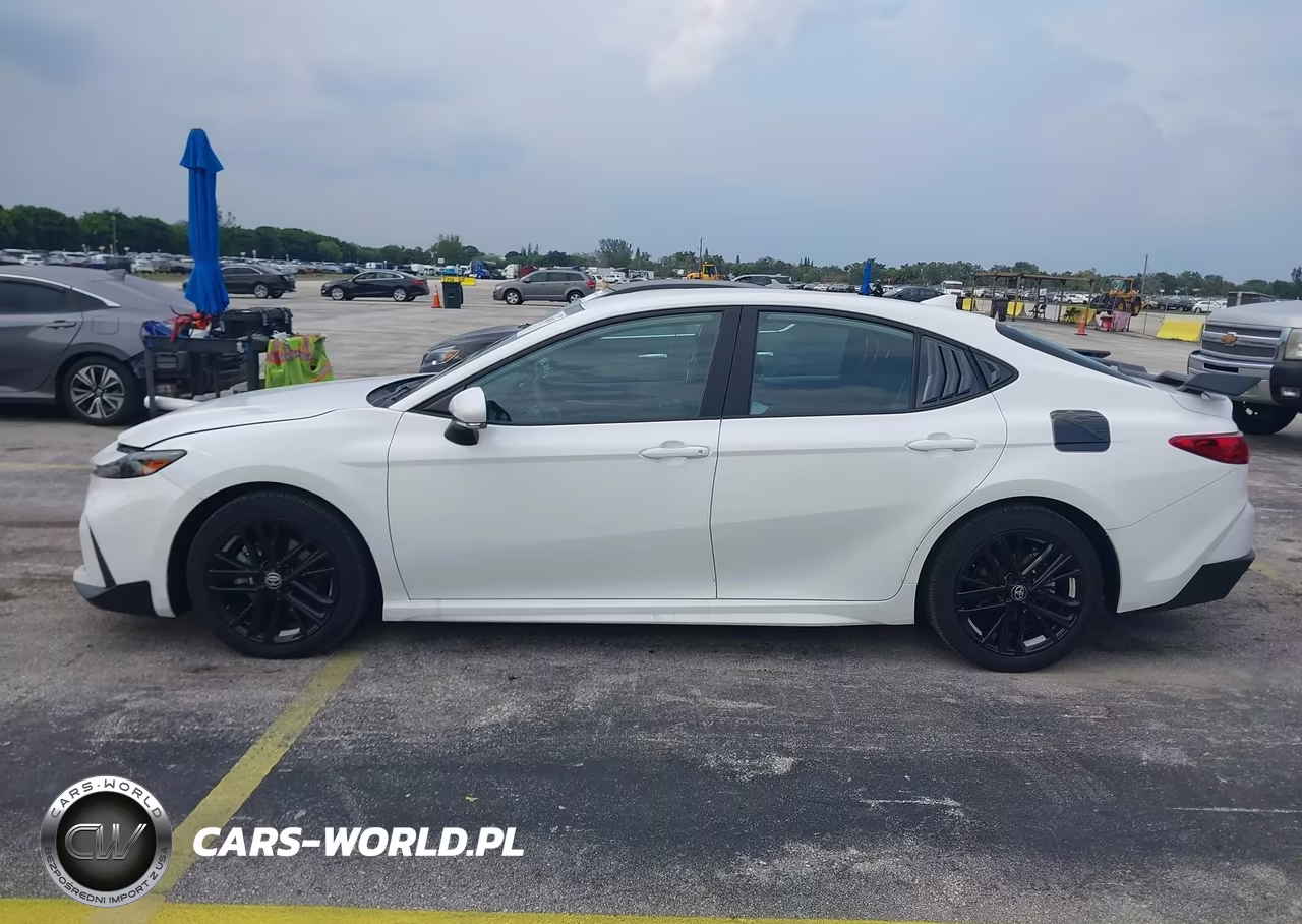 2025 Toyota Camry Se VIN:4T1DAACK3SU649414 - 14