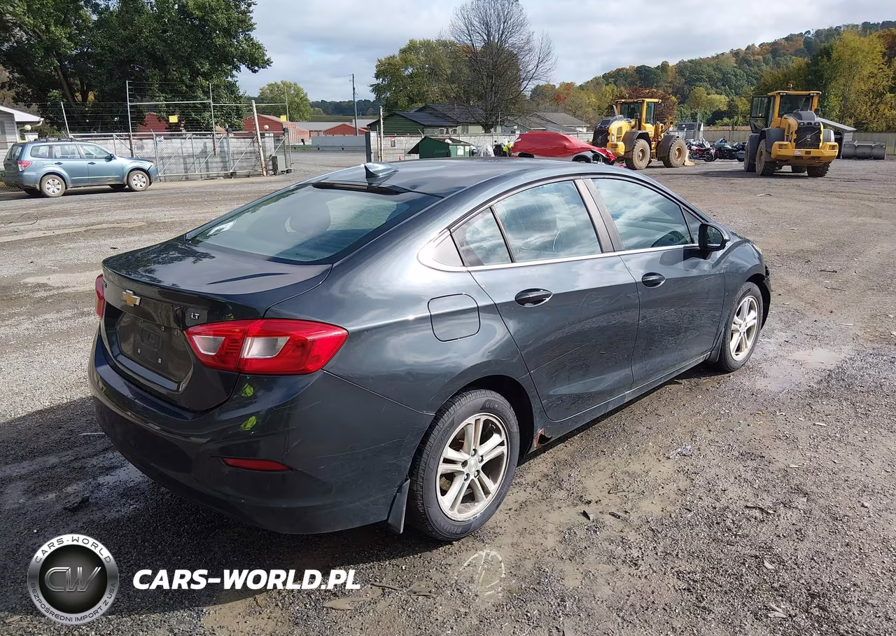 2017 Chevrolet Cruze Lt Auto VIN:1G1BE5SM0H7142237 - 4