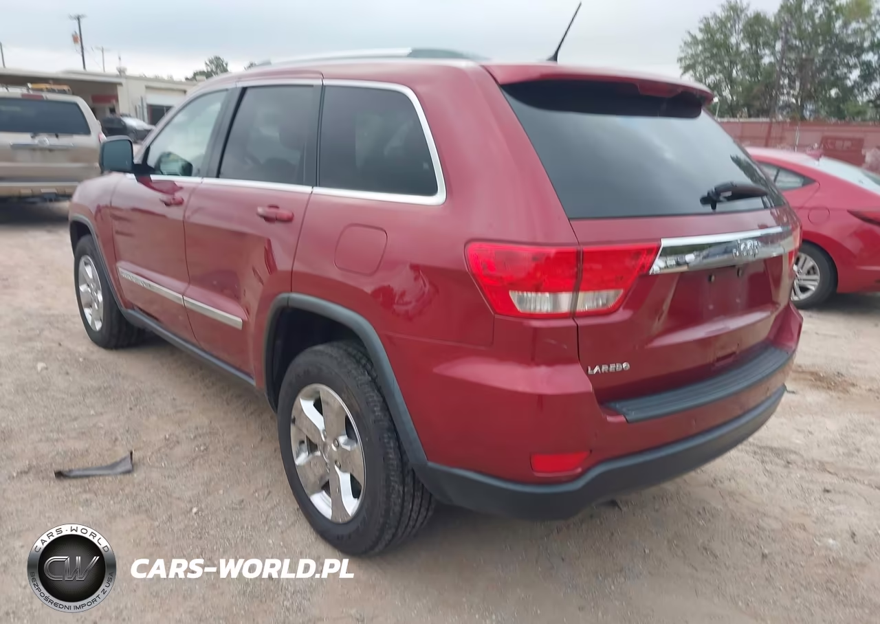 2012 Jeep Grand Cherokee Laredo VIN:1C4RJEAG8CC125490 - 3