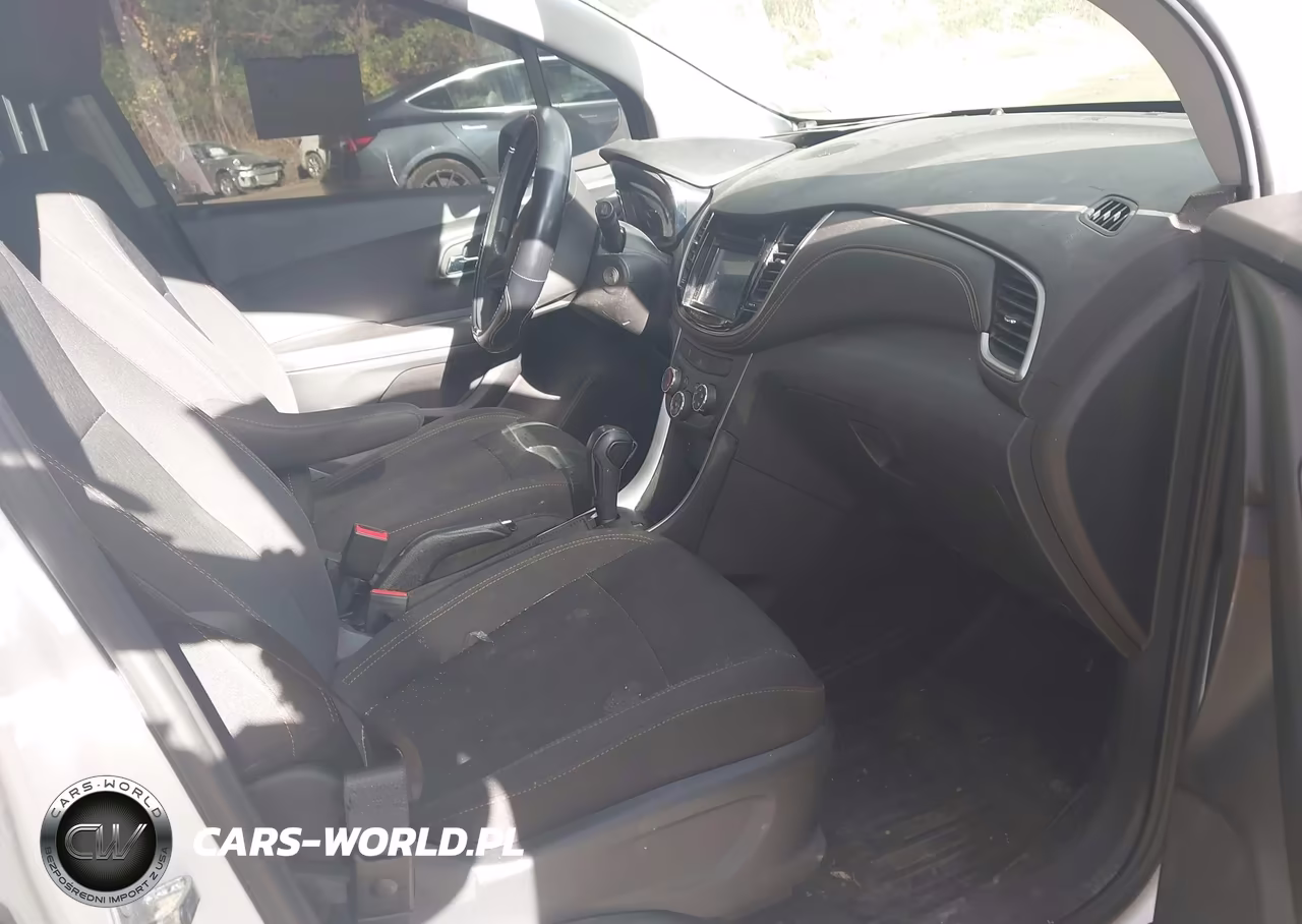 2017 Chevrolet Trax Ls VIN:3GNCJNSB0HL263911 - 5