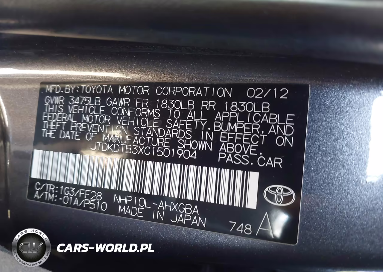 2012 Toyota Prius C Three VIN:JTDKDTB3XC1501904 - 9
