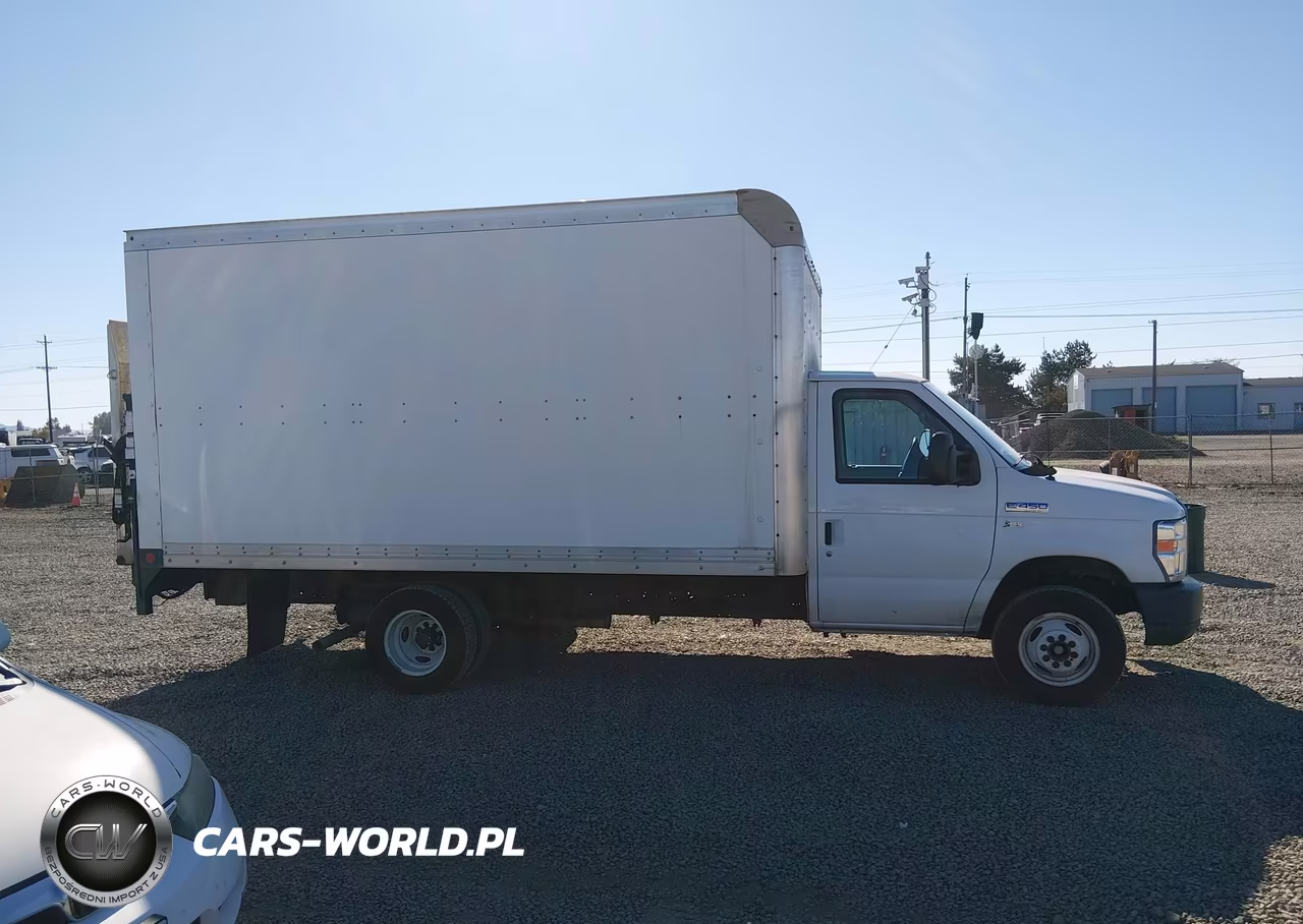 2019 Ford E-450 Cutaway VIN:1FDWE4F61KDC01475 - 18