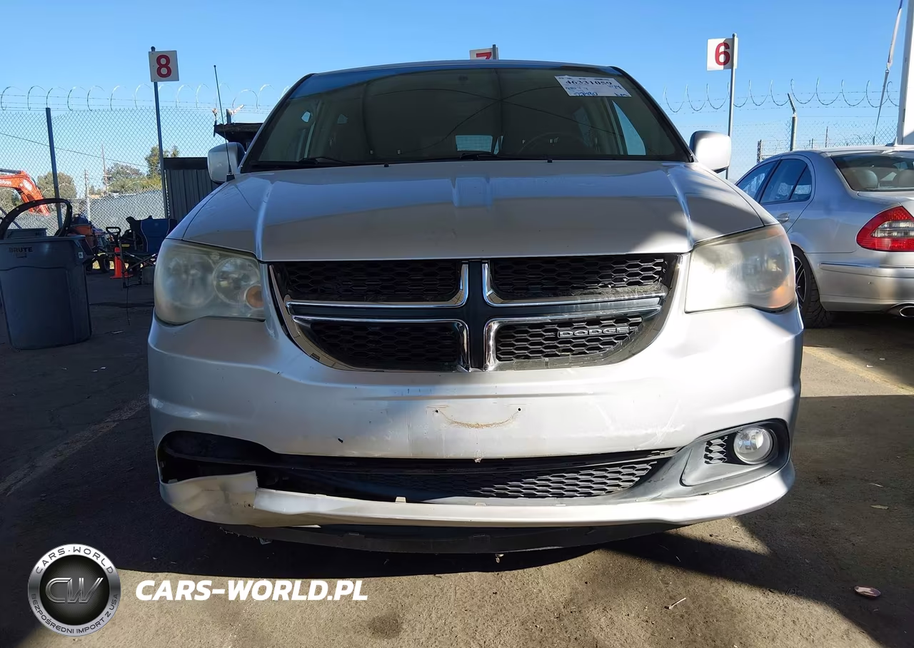 2011 Dodge Grand Caravan Crew VIN:2D4RN5DGXBR683009 - 12