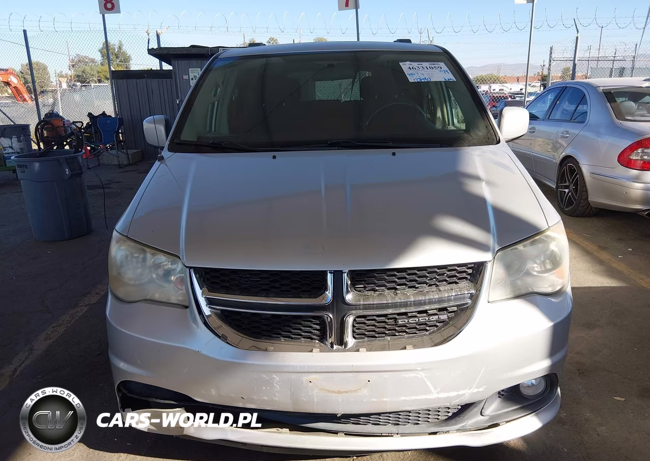 2011 Dodge Grand Caravan Crew VIN:2D4RN5DGXBR683009 - 13