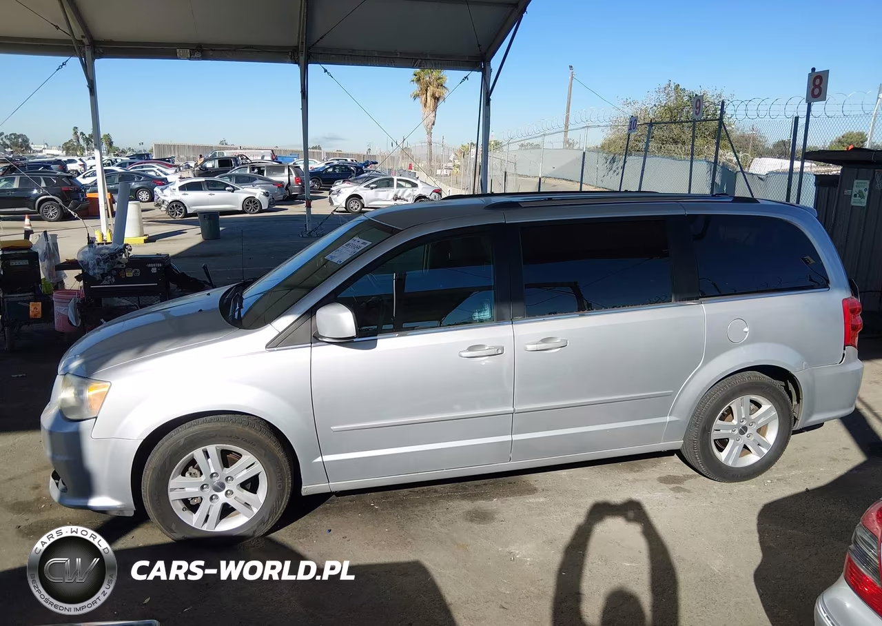2011 Dodge Grand Caravan Crew VIN:2D4RN5DGXBR683009 - 15