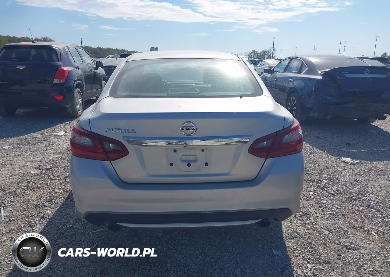 2018 Nissan Altima 2.5 S VIN:1N4AL3AP1JC209116 - 17