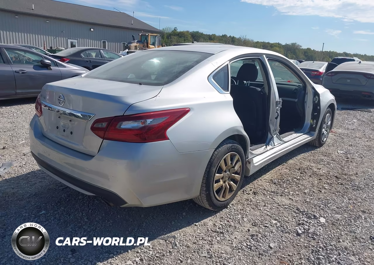 2018 Nissan Altima 2.5 S VIN:1N4AL3AP1JC209116 - 4