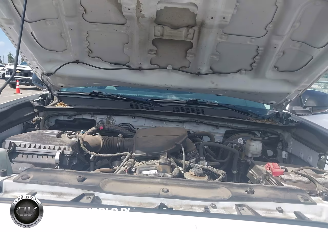 2023 Toyota Tacoma Sr VIN:3TYRX5GN9PT083988 - 10