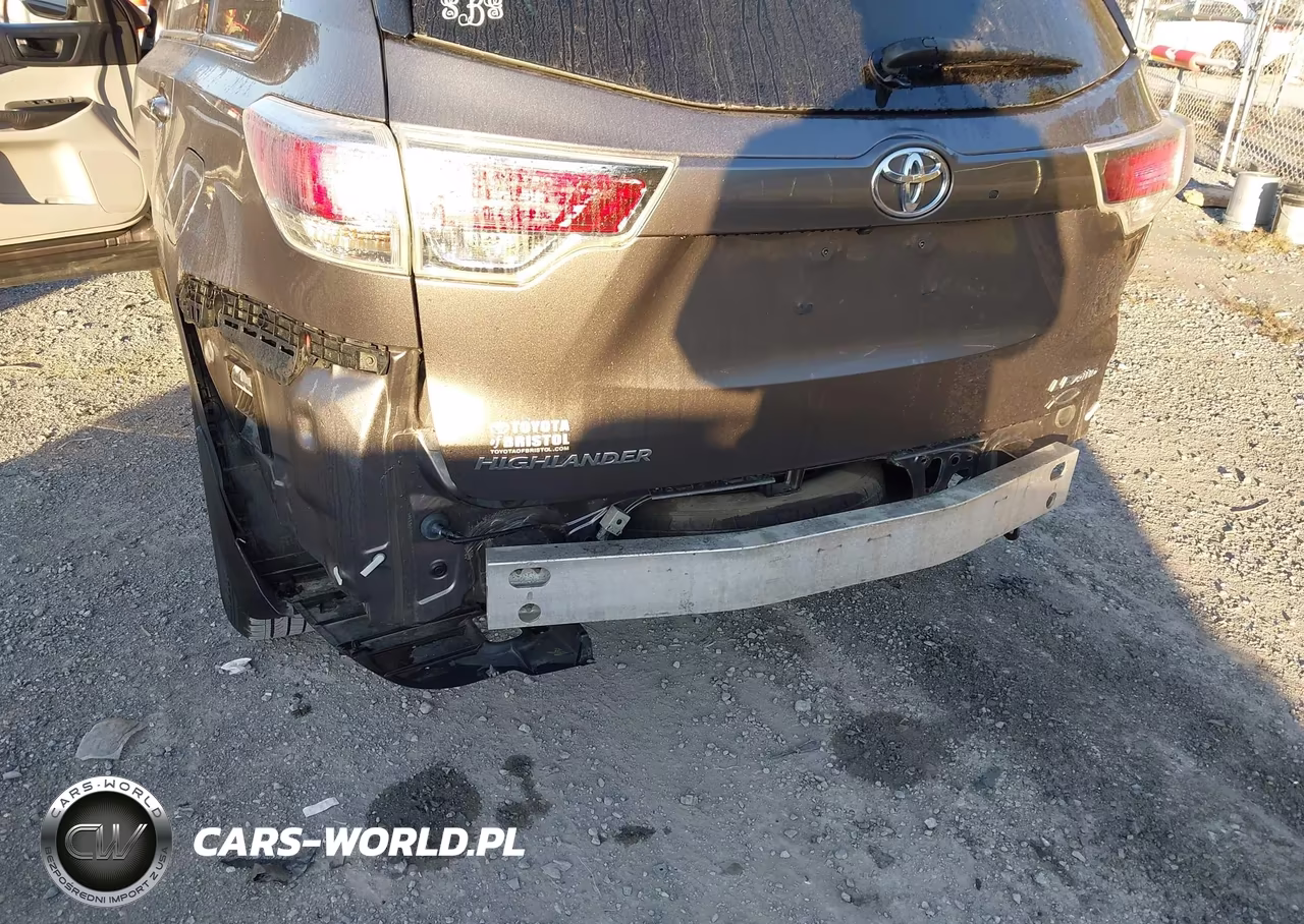 2016 Toyota Highlander Le Plus V6 VIN:5TDBKRFH4GS236906 - 6