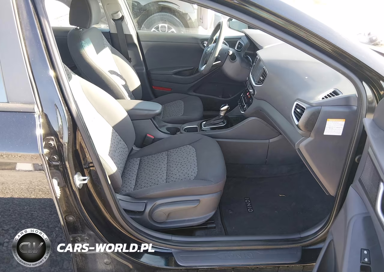 2018 Hyundai Ioniq Hybrid Blue VIN:KMHC65LC9JU075476 - 5