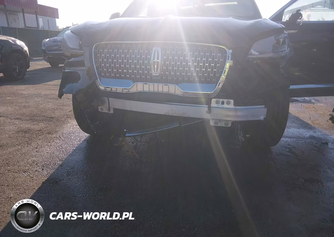 2023 Lincoln Aviator Standard VIN:5LM5J6XCXPGL18708 - 6