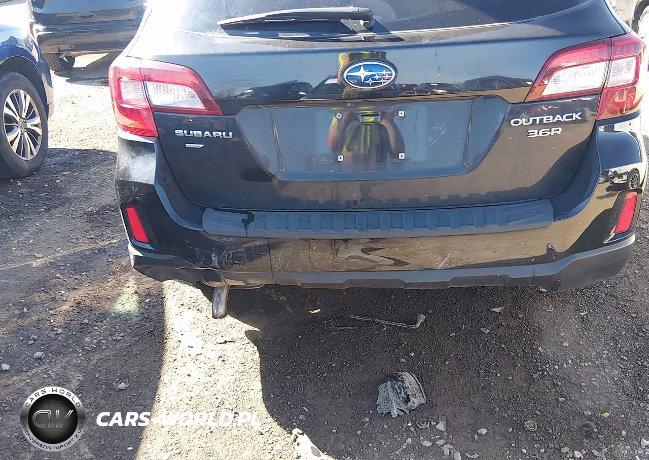 2016 Subaru Outback 3.6R Limited VIN:4S4BSENC3G3277667 - 6