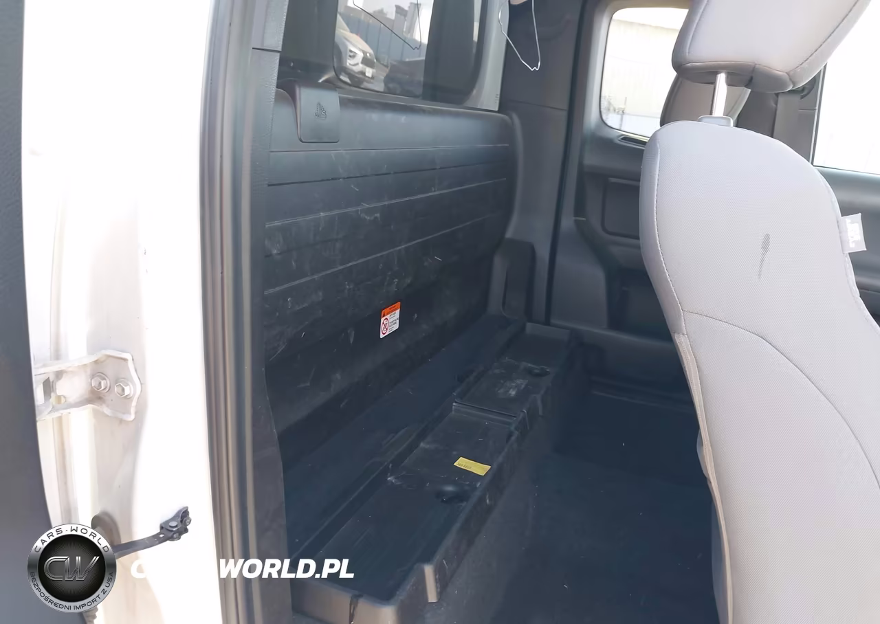 2023 Toyota Tacoma Sr VIN:3TYRX5GN9PT084185 - 8