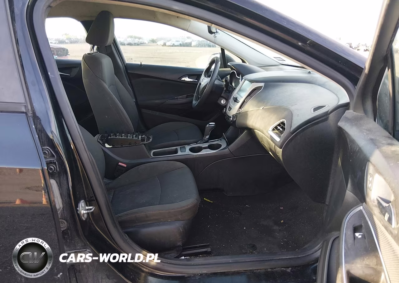 2017 Chevrolet Cruze Ls Auto VIN:1G1BC5SM7H7131824 - 5