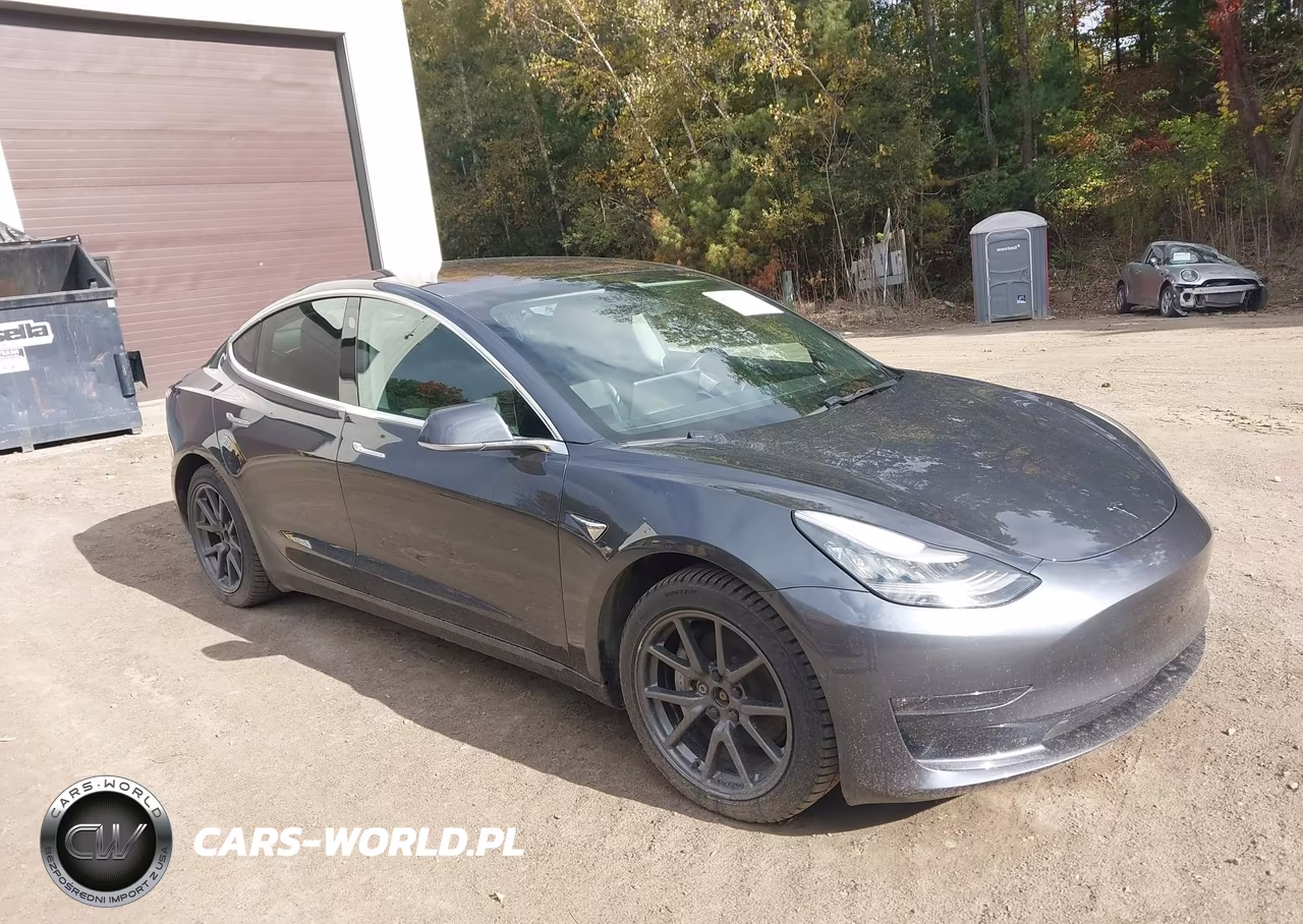 2018 Tesla Model 3 Long Range-Performance – zdjęcie 1 z 18