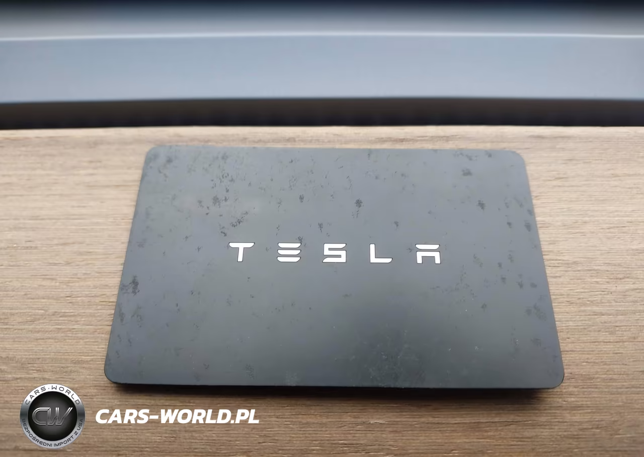 2018 Tesla Model 3 Long Range-Performance VIN:5YJ3E1EBXJF129218 - 11