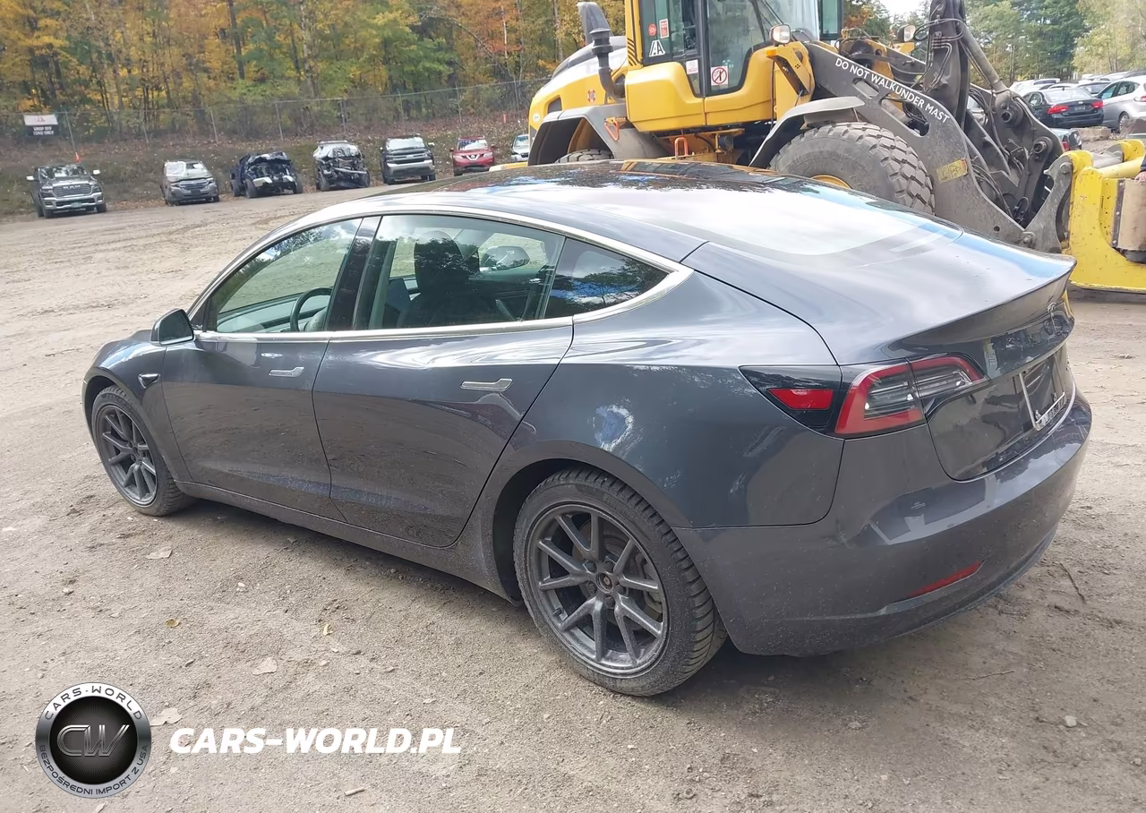 2018 Tesla Model 3 Long Range-Performance VIN:5YJ3E1EBXJF129218 - 3