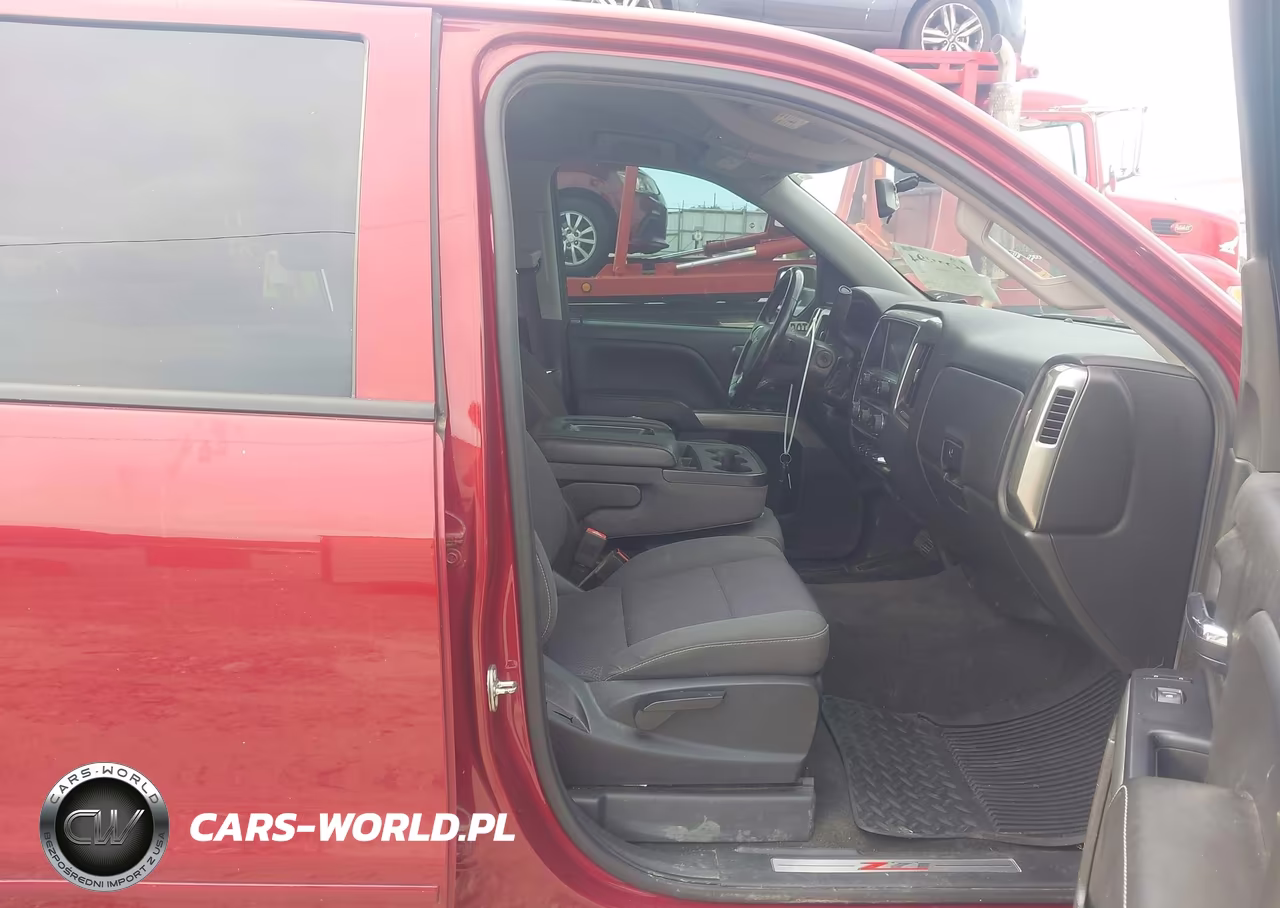 2018 Chevrolet Silverado 1500 2Lt VIN:3GCUKREC9JG295583 - 5