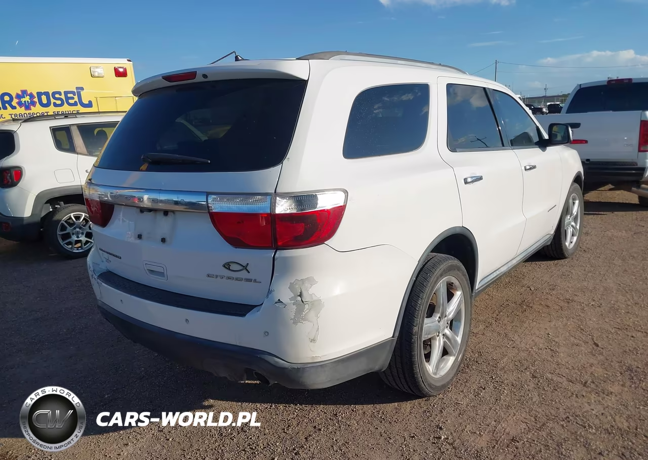2013 Dodge Durango Citadel VIN:1C4SDHET2DC556880 - 4