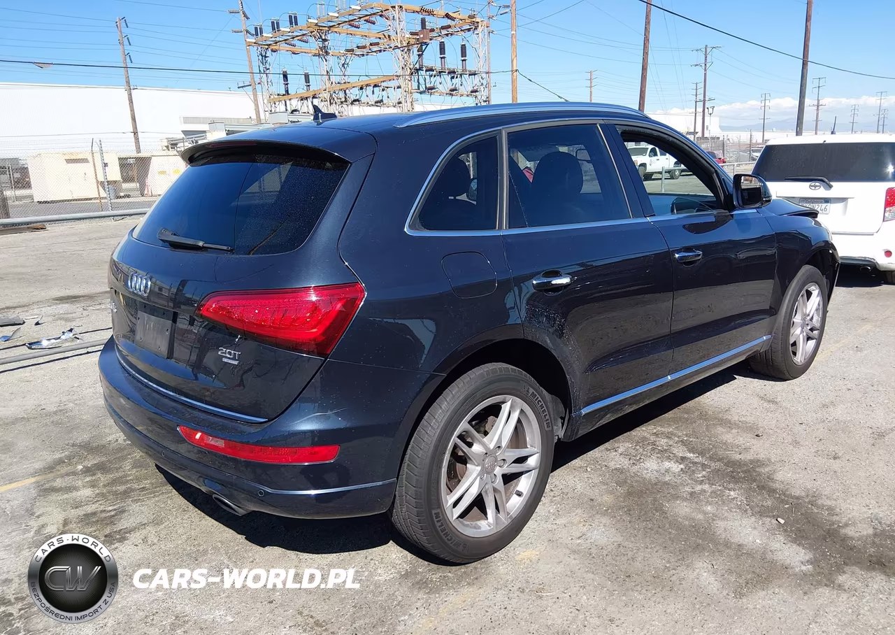 2015 Audi Q5 2.0T Premium VIN:WA1LFAFP1FA105987 - 4