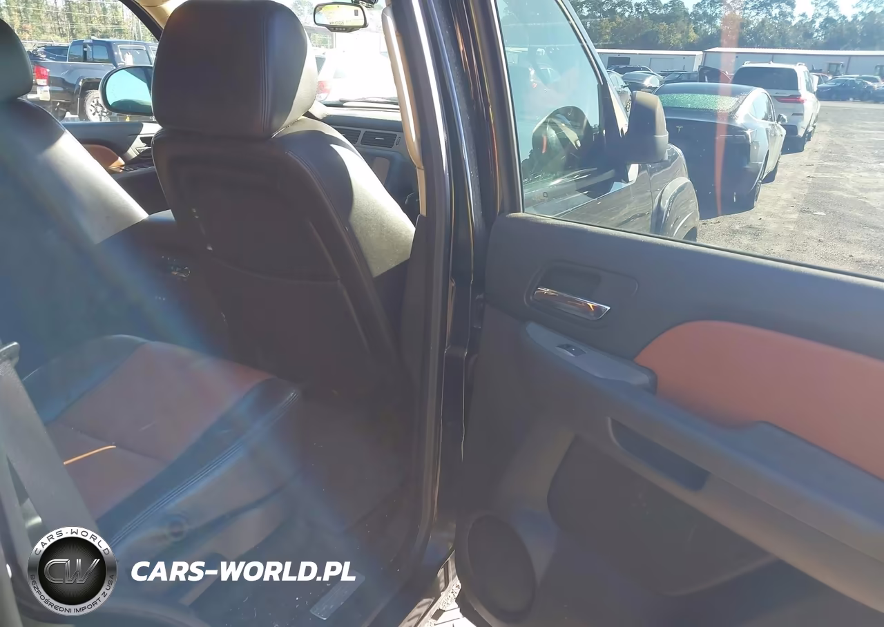 2008 Chevrolet Tahoe Lt VIN:1GNFK13018R125965 - 8