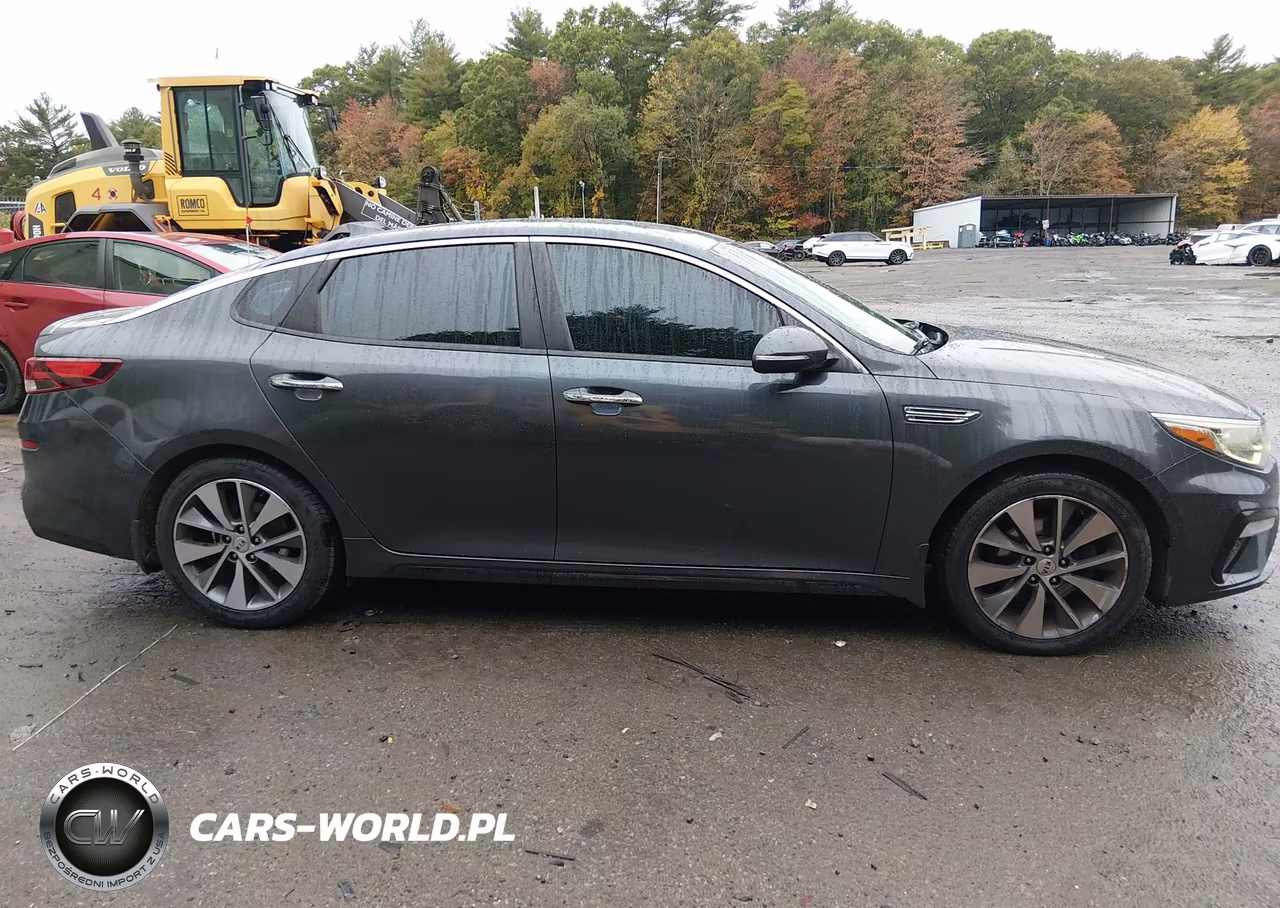 2019 Kia Optima S VIN:5XXGT4L38KG288936 - 13