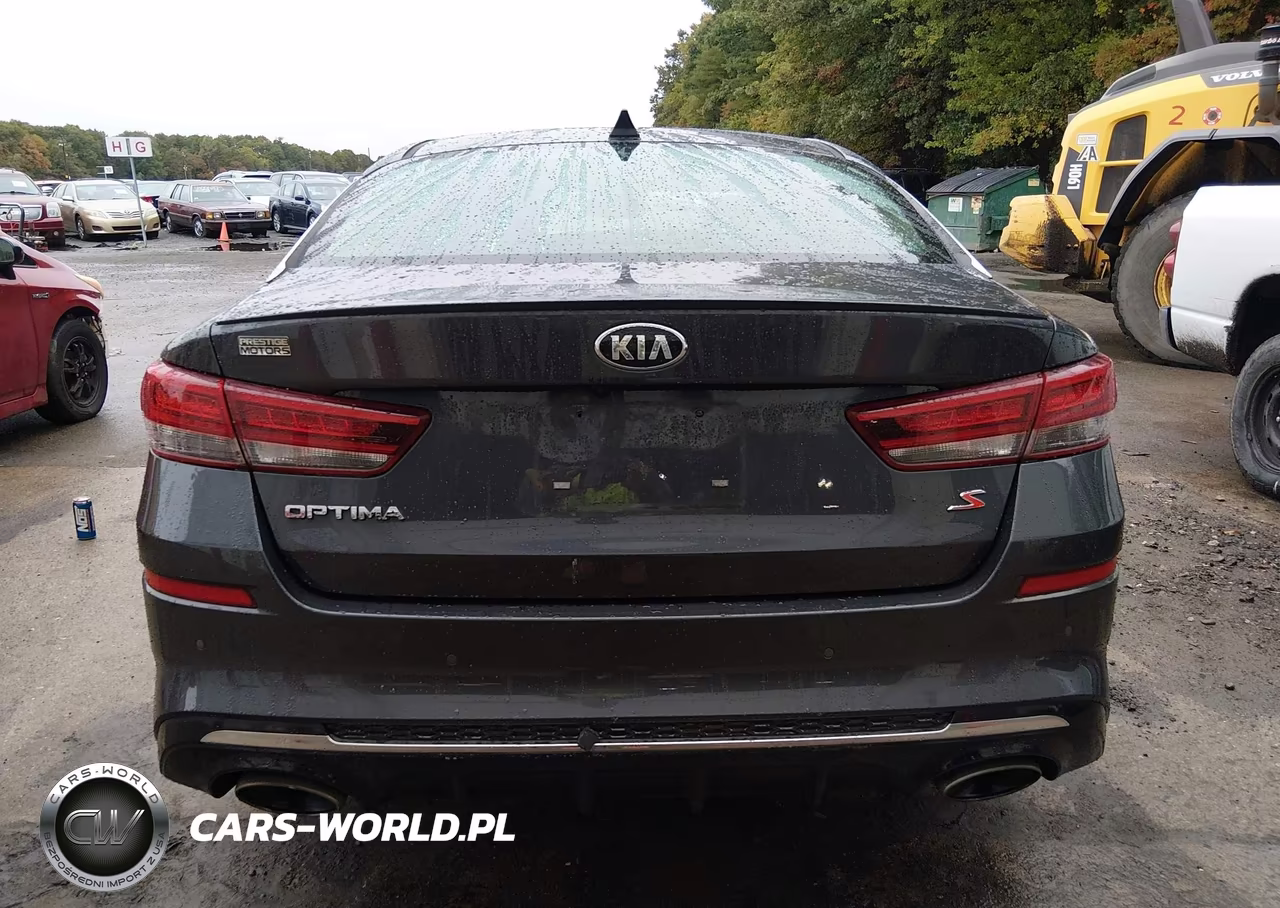 2019 Kia Optima S VIN:5XXGT4L38KG288936 - 16