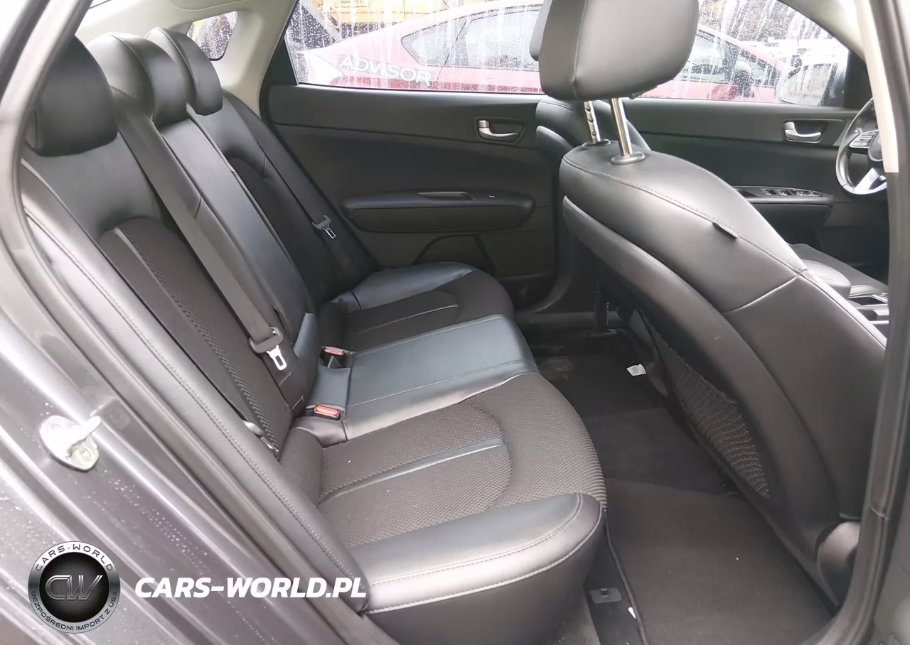 2019 Kia Optima S VIN:5XXGT4L38KG288936 - 8