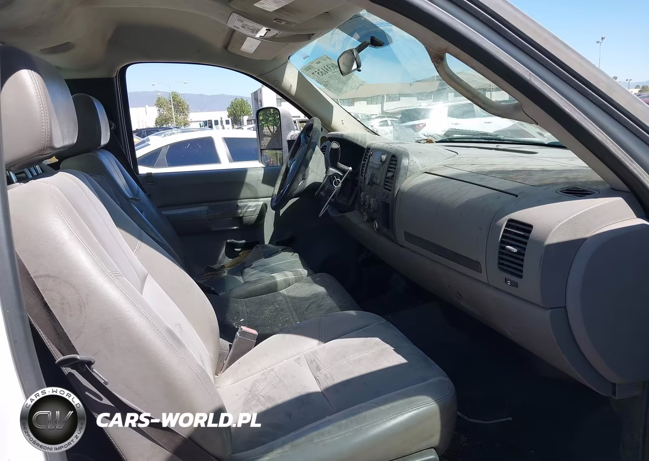 2008 Chevrolet Silverado 1500 Work Truck VIN:1GCEC14X18Z146974 - 5