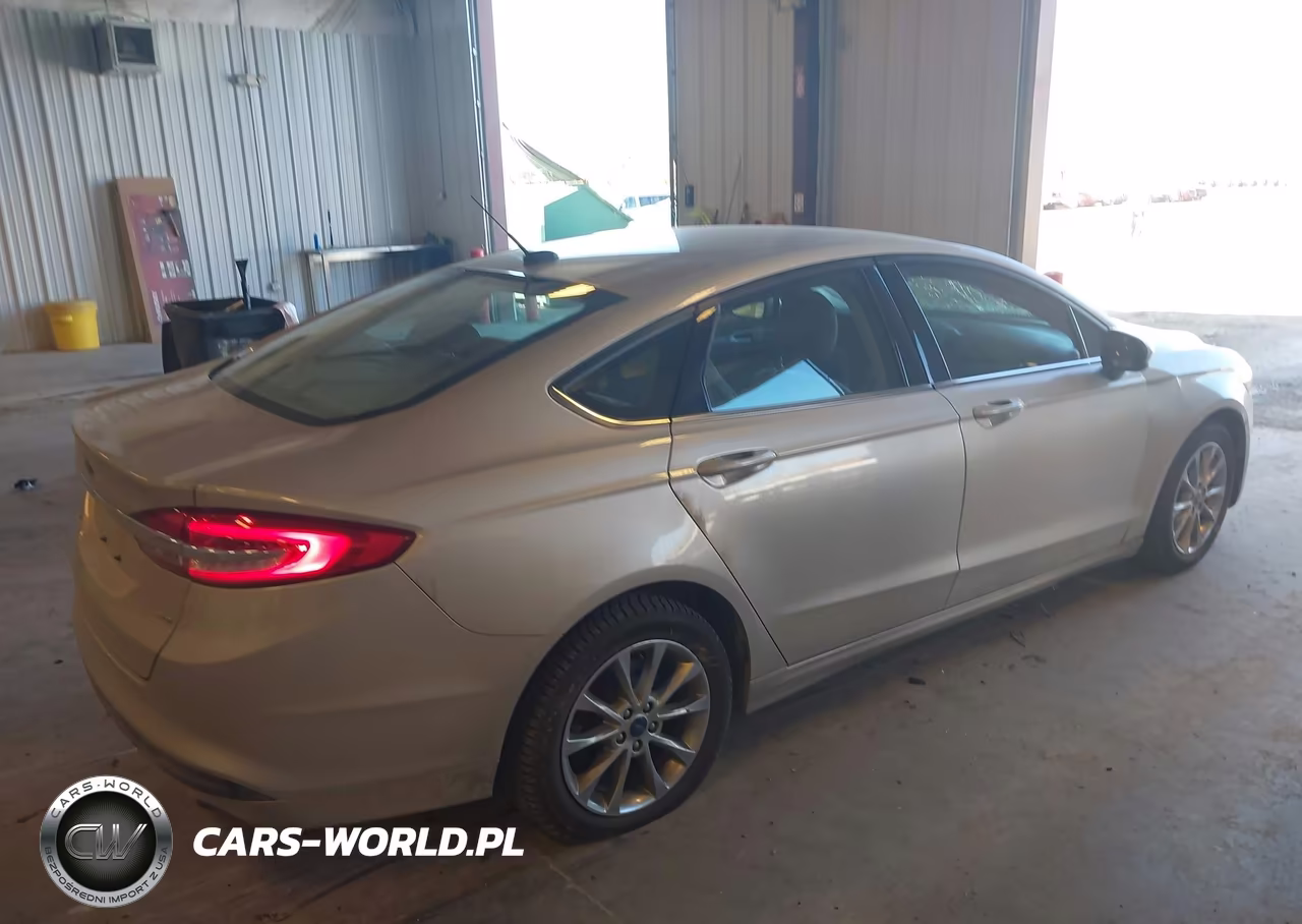 2017 Ford Fusion Se VIN:3FA6P0H7XHR251598 - 4