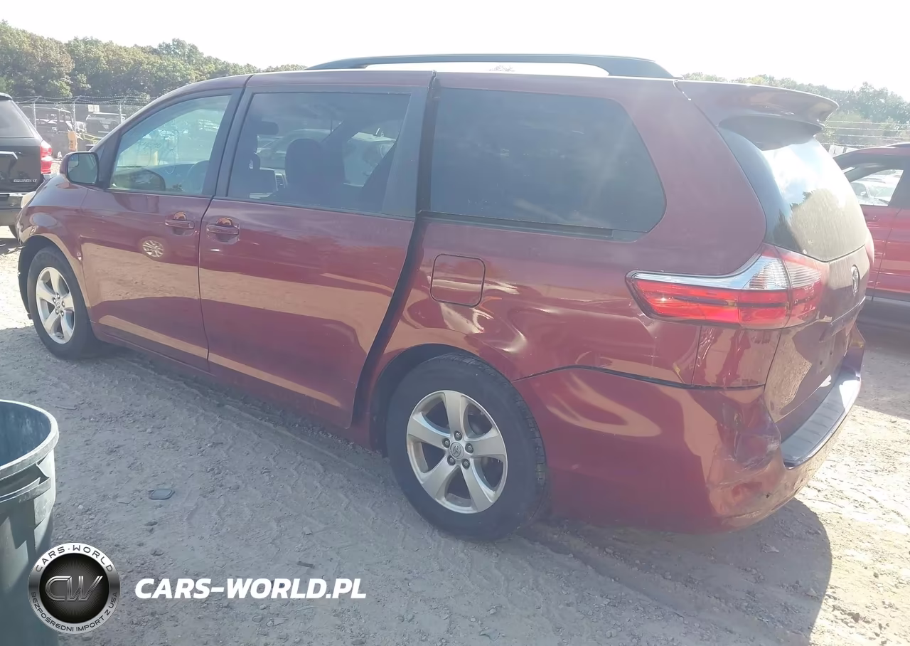 2015 Toyota Sienna Le 8 Passenger VIN:5TDKK3DC0FS647965 - 3