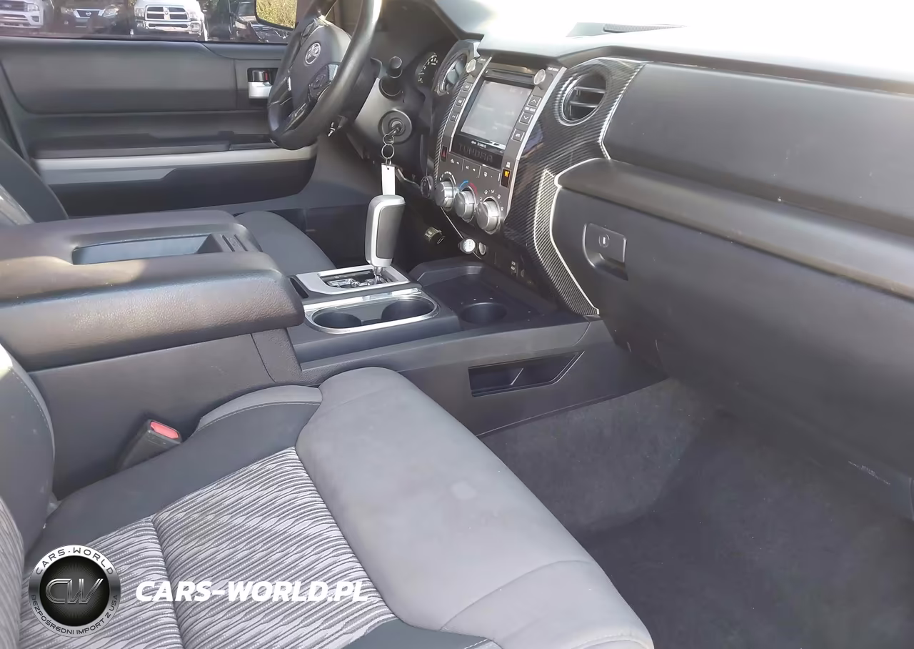 2019 Toyota Tundra Sr5 5.7L V8 VIN:5TFDY5F14KX818655 - 5